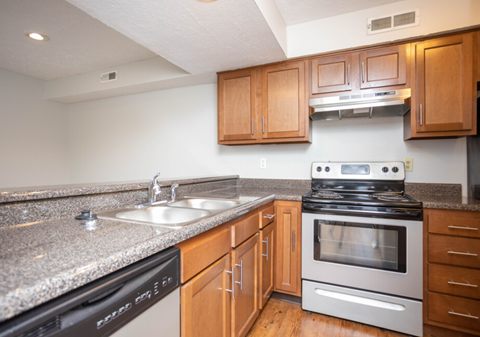 7200 Chadwood Lane 1-2 Beds Apartment for Rent - Photo Gallery 38